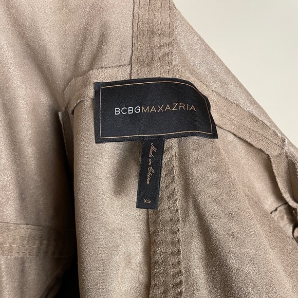 BCBGMaxAzria Women’s Faux Suede Brown Open Front Jacket - Picture 4 of 5